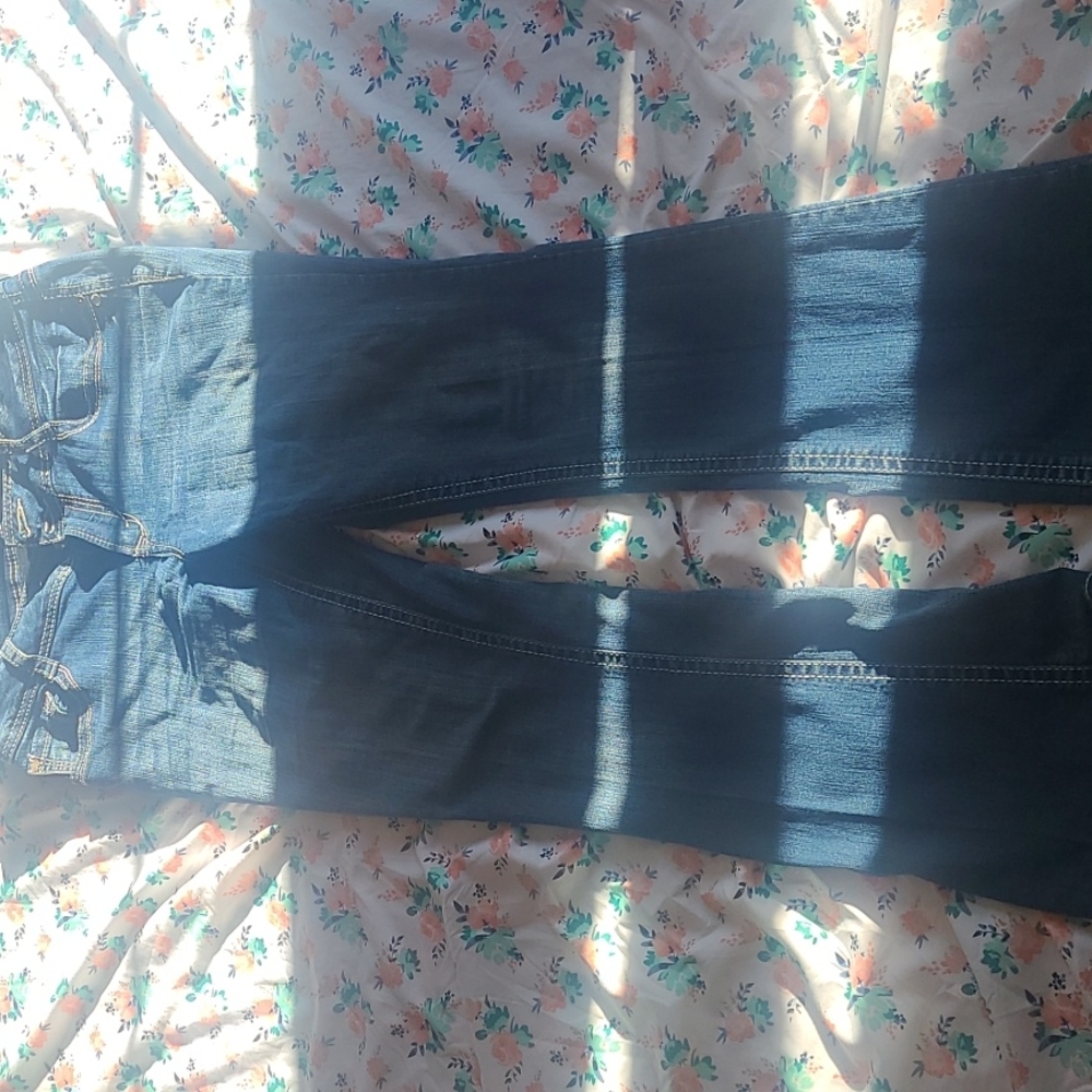 Wall flower size 9 short blue jeans